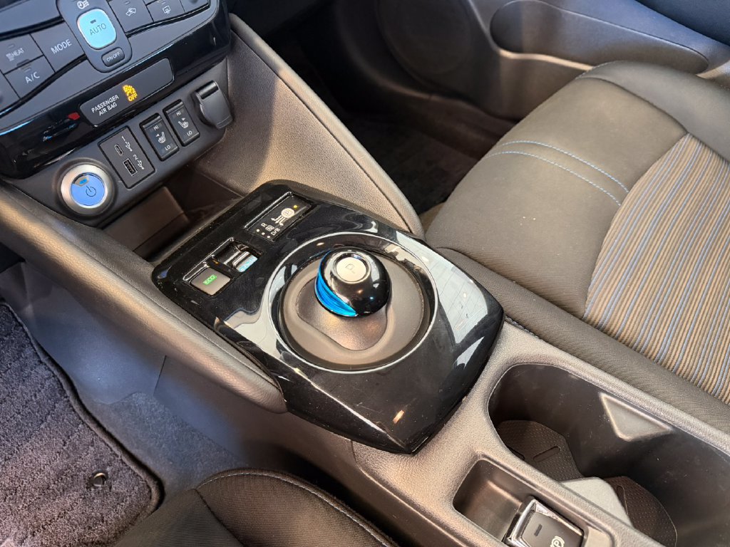 Used 2025 Nissan Leaf SV Plus FWD image 23