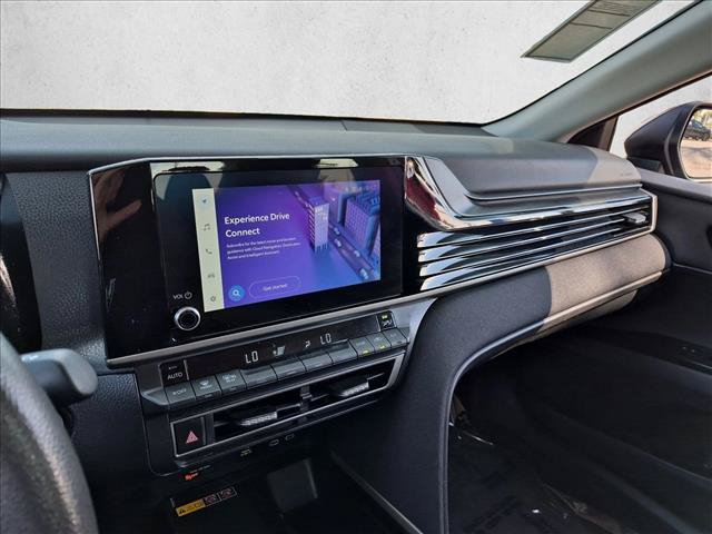 Used 2025 Toyota Camry LE FWD image 19
