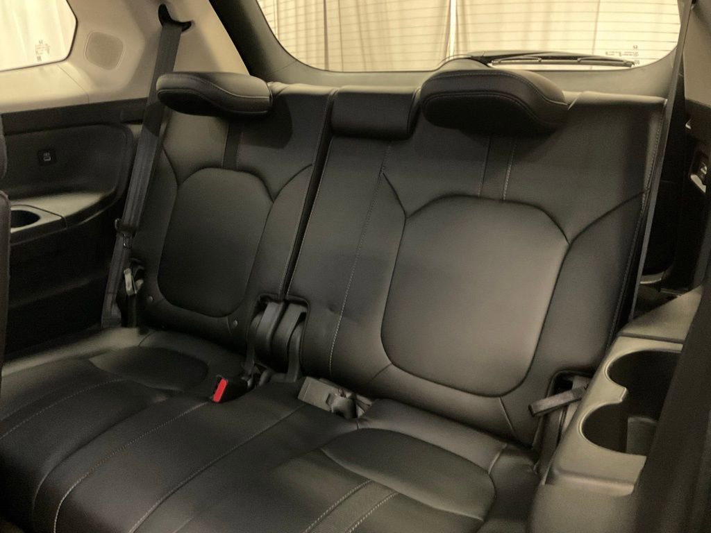 Used 2023 Honda Pilot Touring image 35