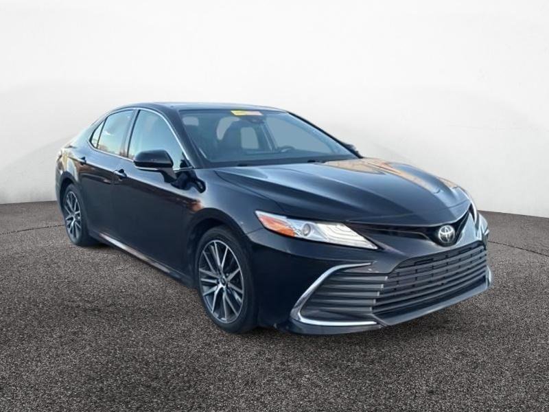 Used 2023 Toyota Camry XLE image 1