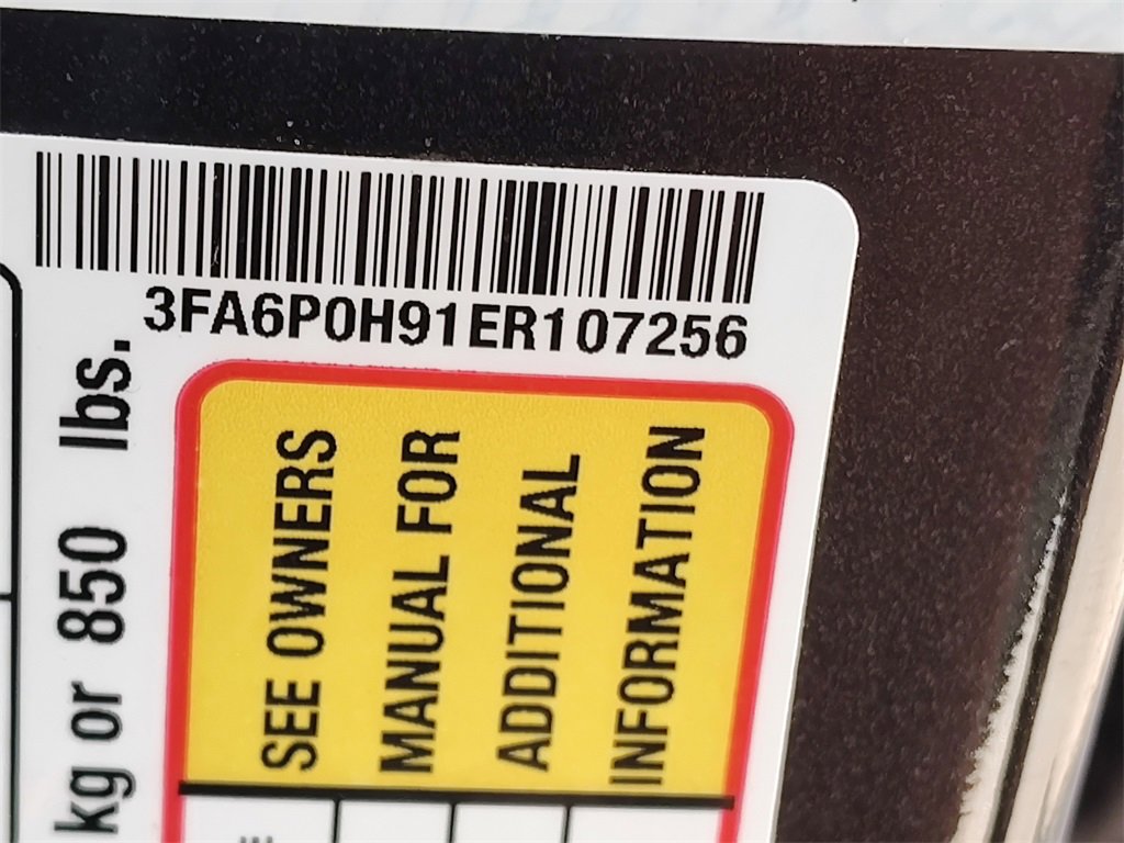 Used 2014 Ford Fusion SE image 14