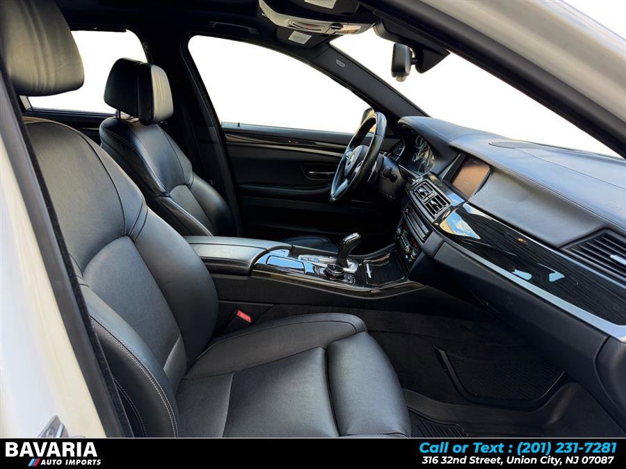 Used 2016 BMW 550i xDrive Sedan AWD/4WD image 17