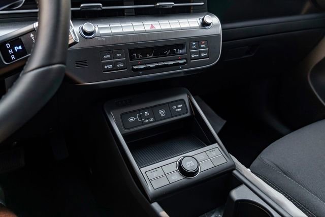 New 2025 Hyundai Kona SEL image 16