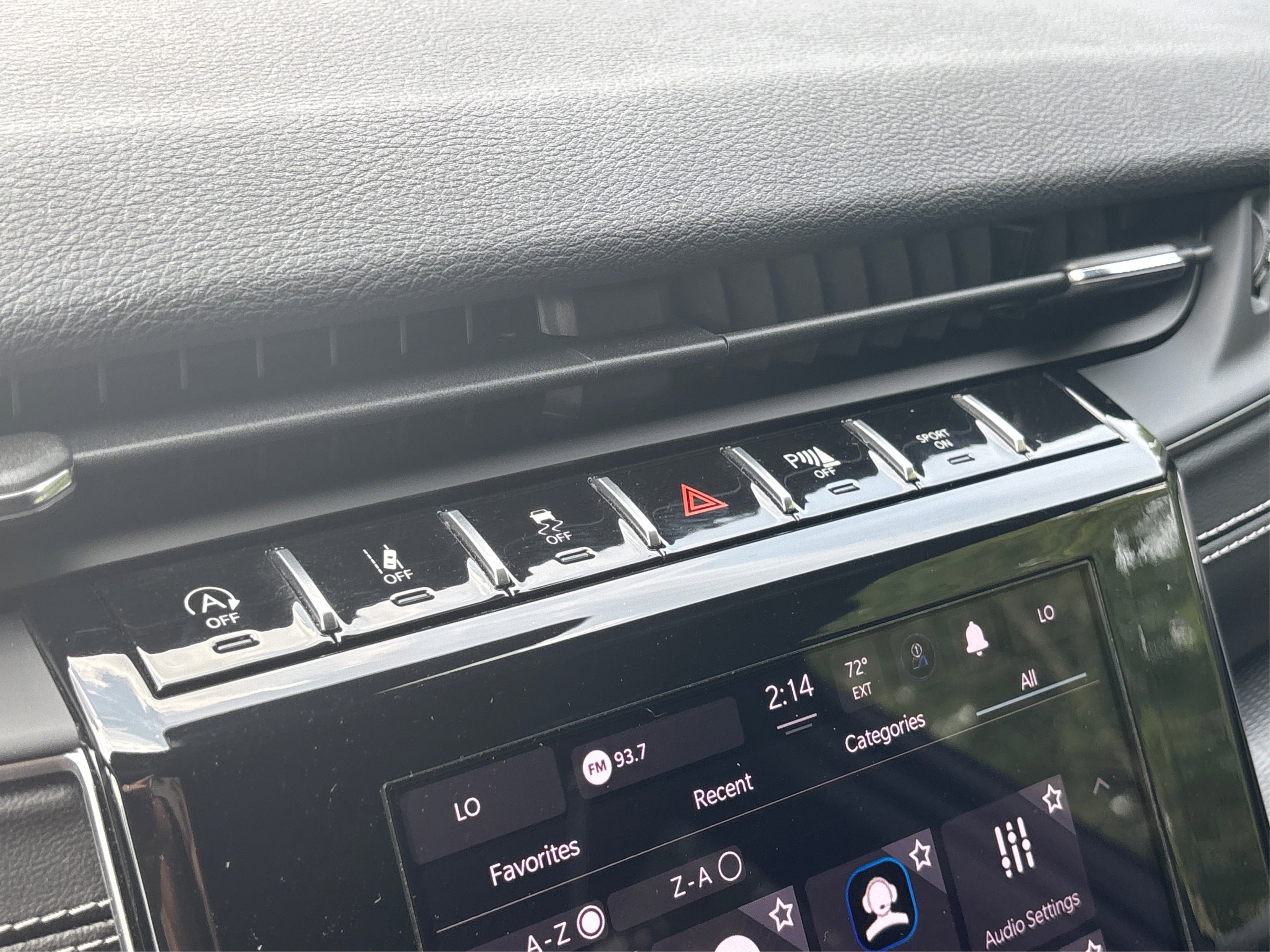 Used 2024 Jeep Grand Cherokee Laredo image 61