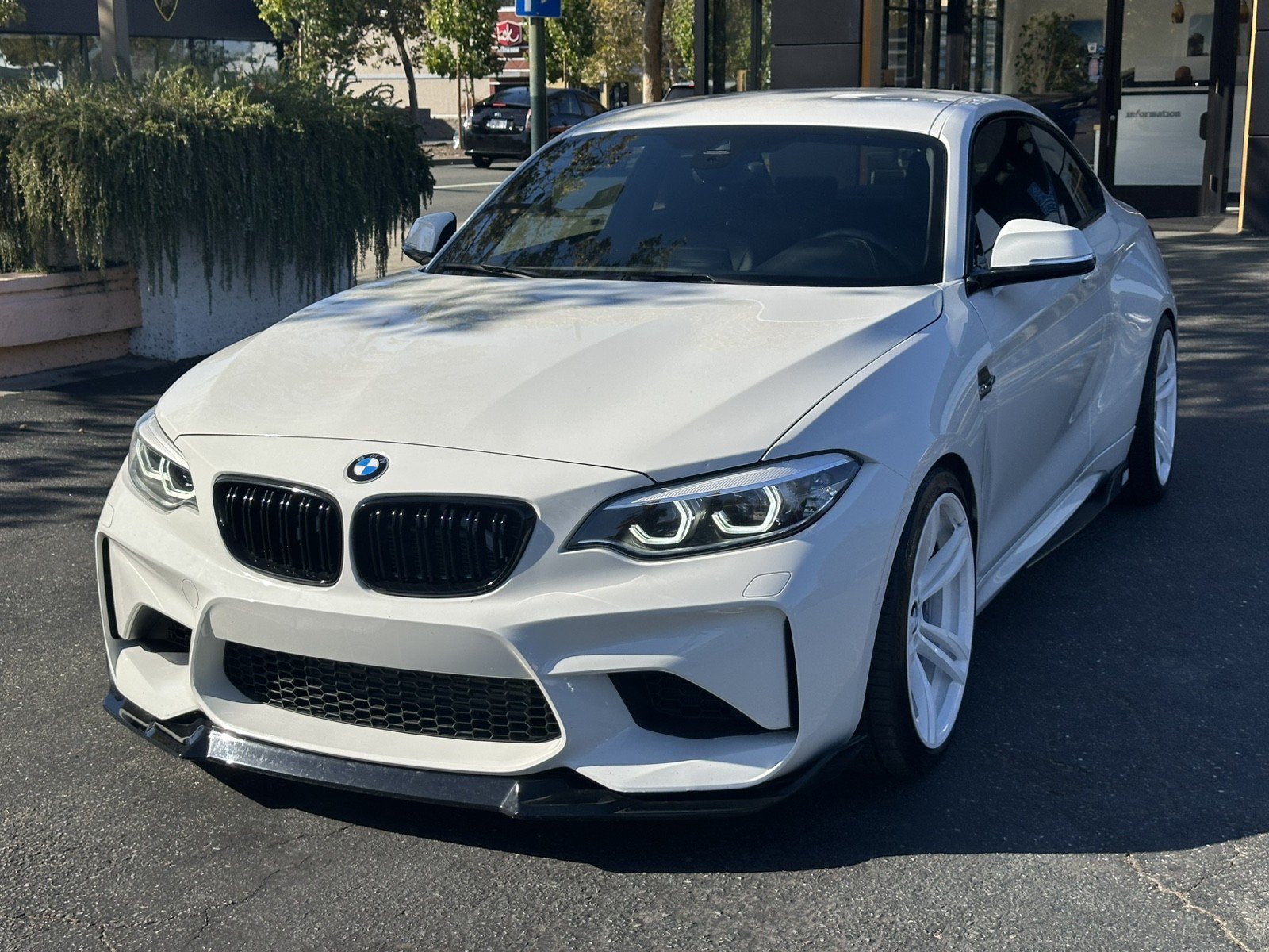 Used 2018 BMW M2 RWD image 4
