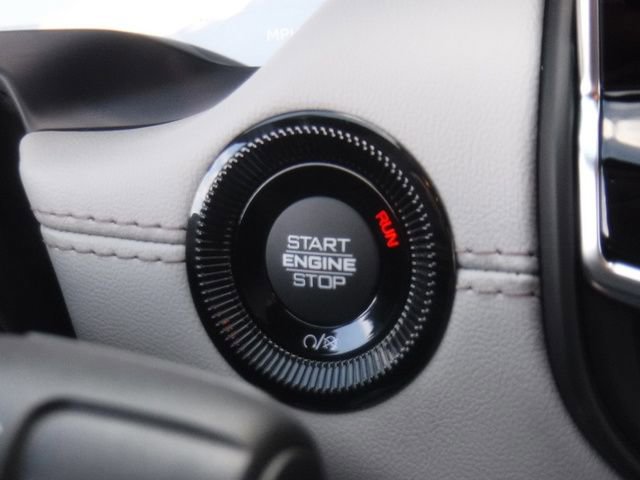 New 2026 Jeep Compass Limited image 20