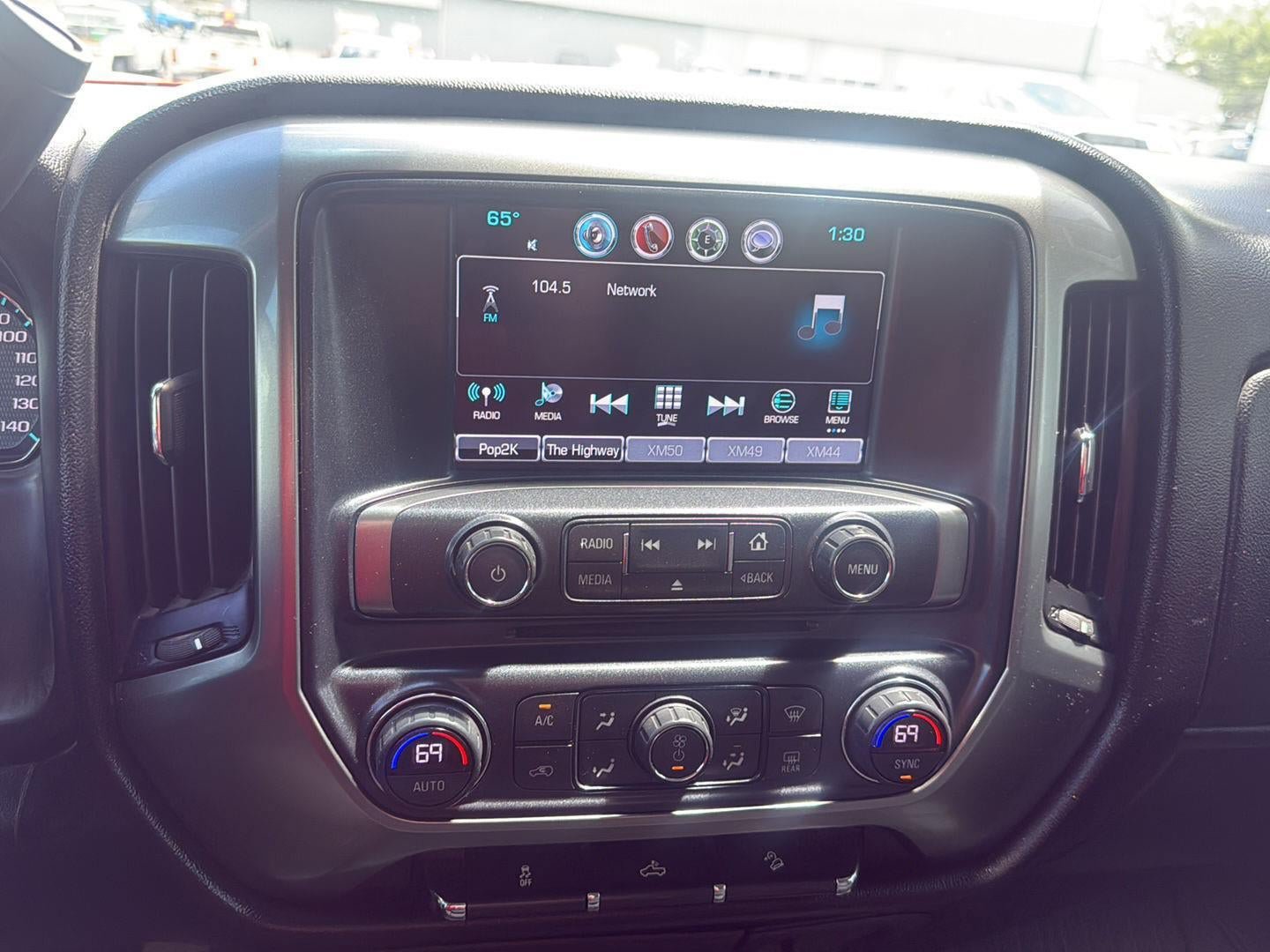 Used 2018 Chevrolet Silverado 1500 LT w/ Texas Edition AWD/4WD image 20