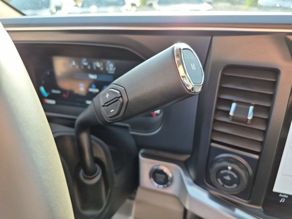Used 2025 Ford F250 Platinum w/ Platinum Plus Package AWD/4WD image 30
