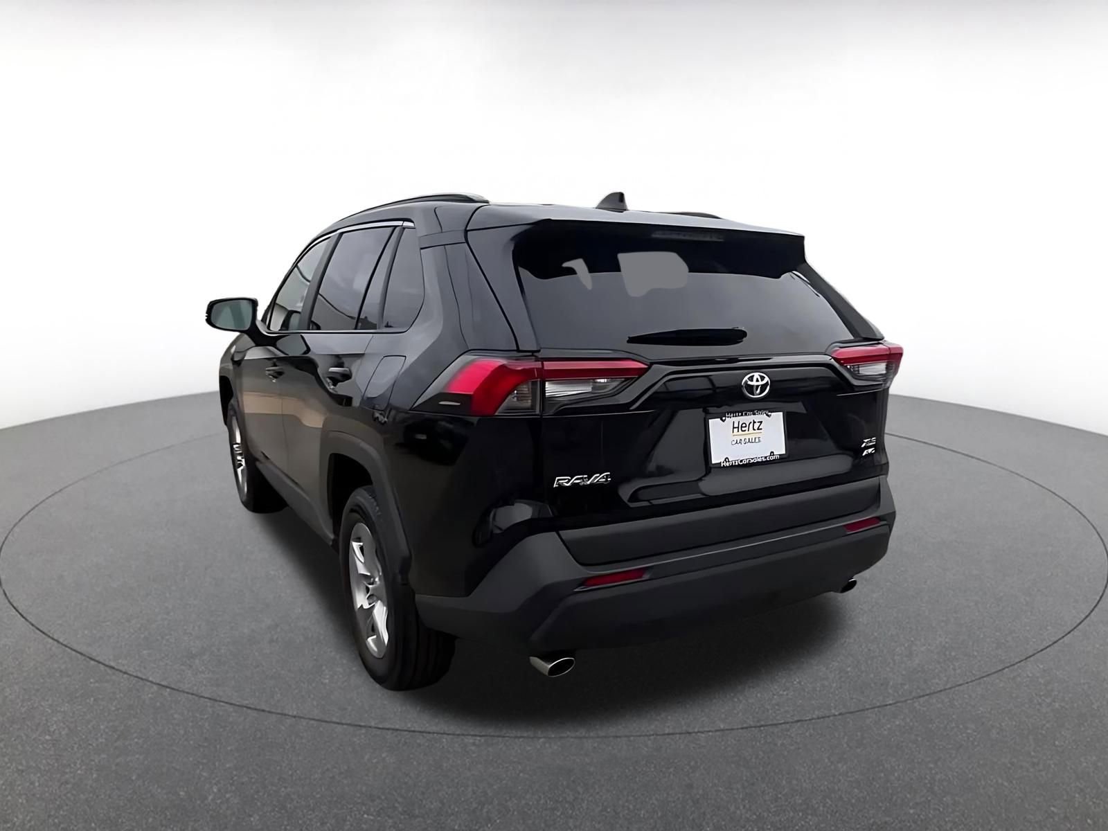 Used 2025 Toyota RAV4 XLE image 11