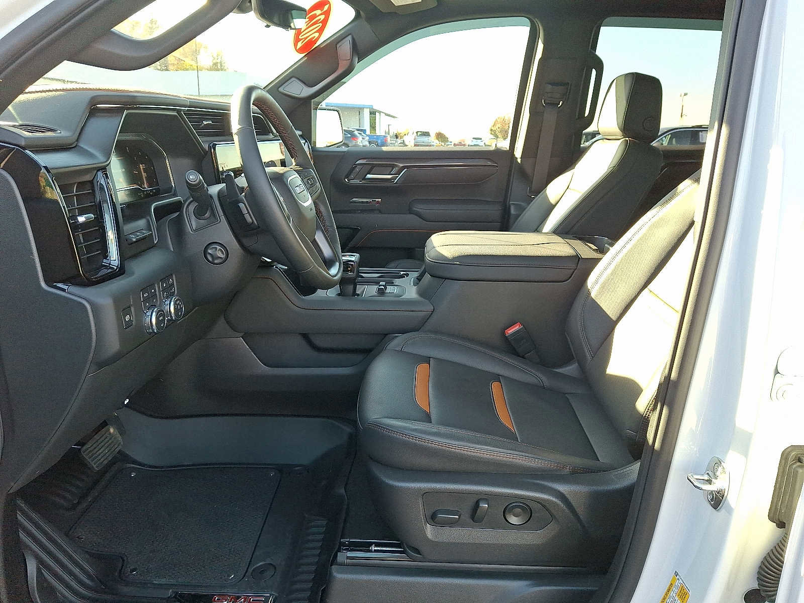 Used 2025 GMC Sierra 1500 AT4 w/ AT4 Premium Package image 13