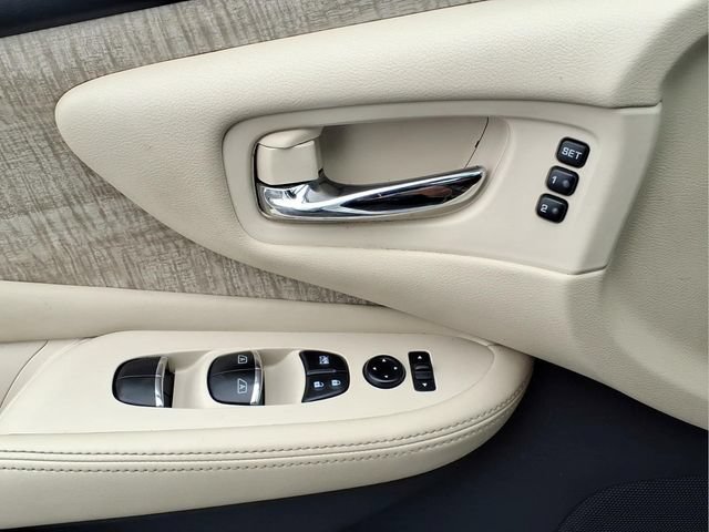 Used 2023 Nissan Murano SL FWD image 17