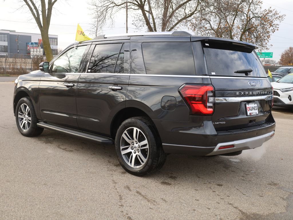 Used 2024 Ford Expedition Limited image 7