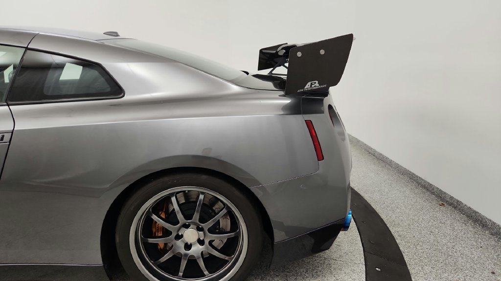 Used 2011 Nissan GT-R Premium AWD/4WD image 26
