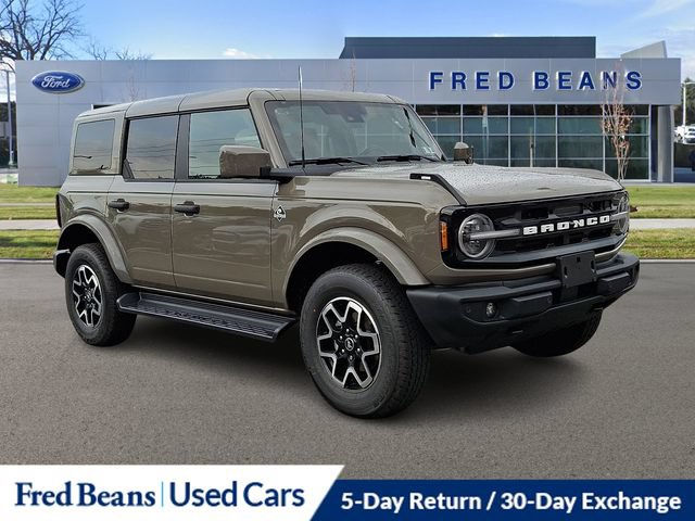 Used 2026 Ford Bronco Outer Banks AWD/4WD image 1