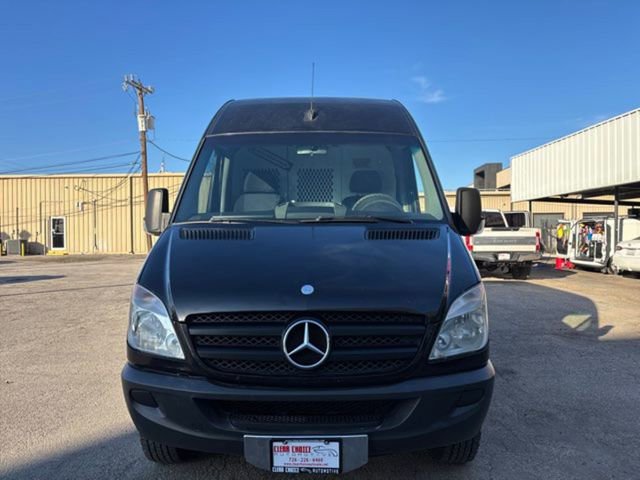 Used 2013 Mercedes-Benz Sprinter 2500 image 2