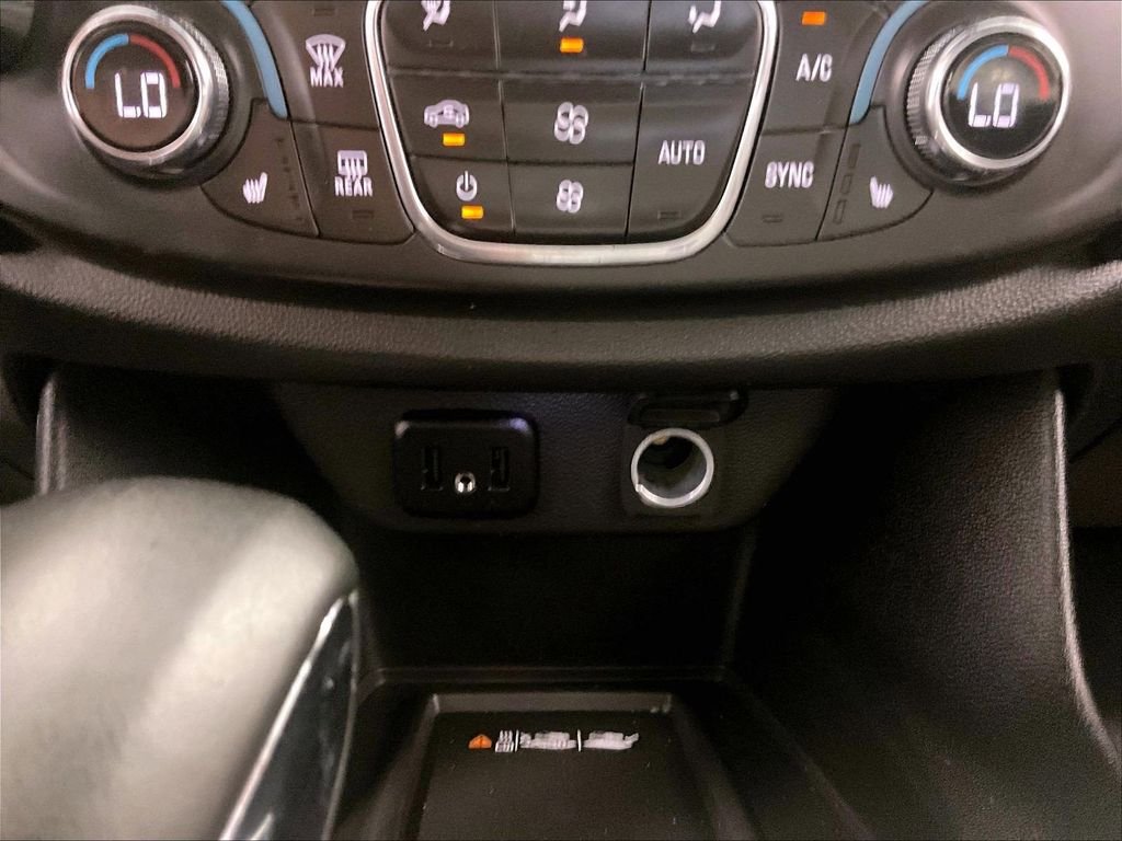 Used 2023 Chevrolet Traverse LT AWD/4WD image 27