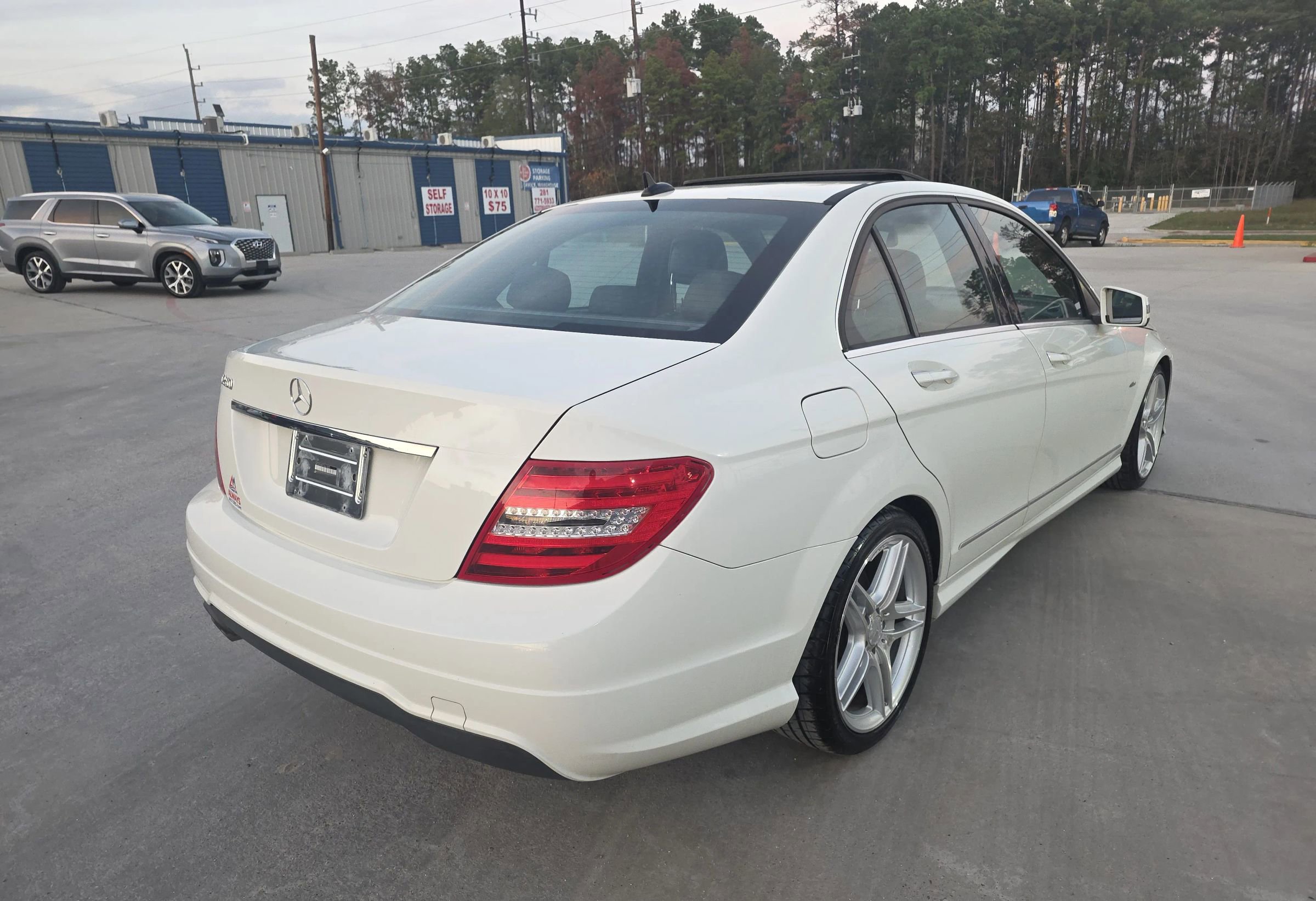 Used 2012 Mercedes-Benz C 250 Sedan image 16