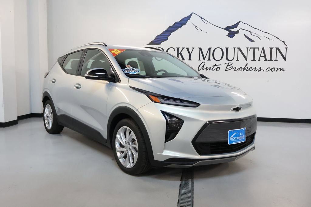 Used 2022 Chevrolet Bolt EUV LT w/ Comfort Package
