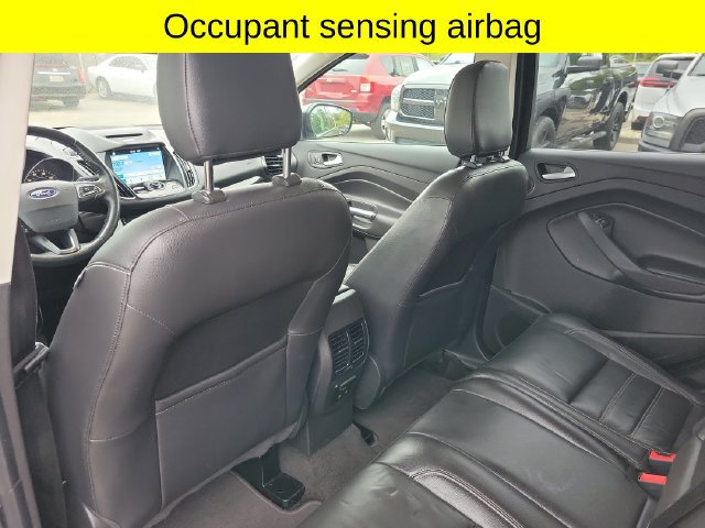 Used 2018 Ford Escape Titanium w/ Ford Safe & Smart Package AWD/4WD image 27
