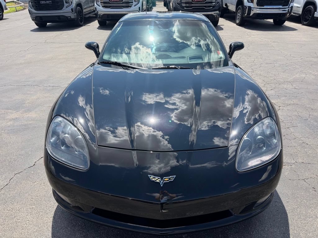 Used 2009 Chevrolet Corvette Coupe w/ Preferred Equipment Group RWD image 7
