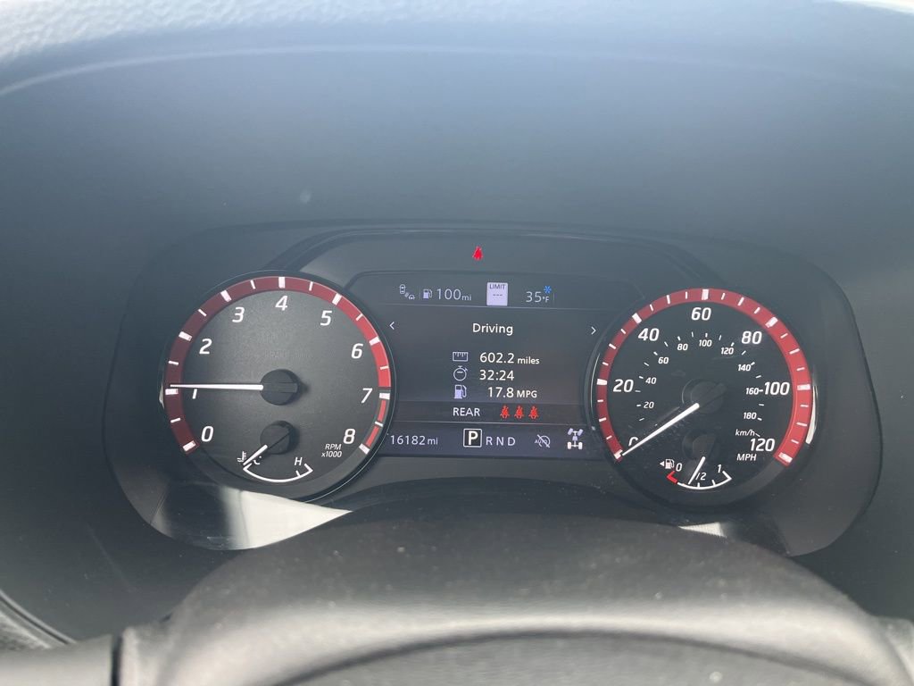Used 2023 Nissan Frontier PRO-4X w/ Pro Convenience Package AWD/4WD image 9