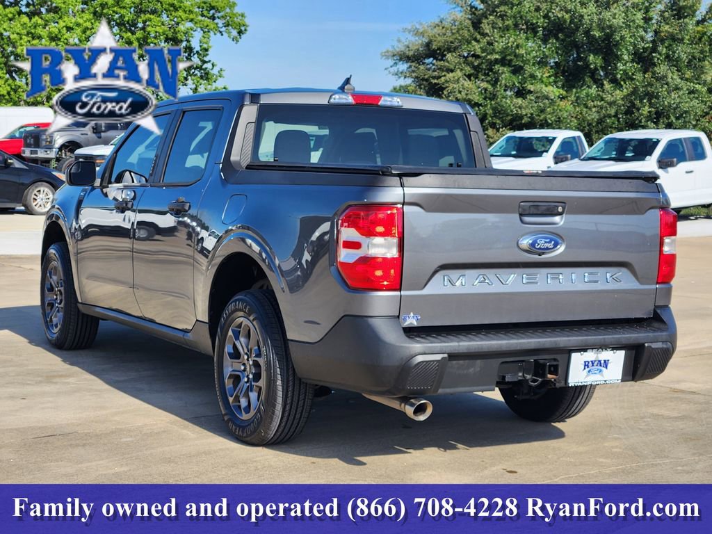 Used 2022 Ford Maverick XLT FWD image 3