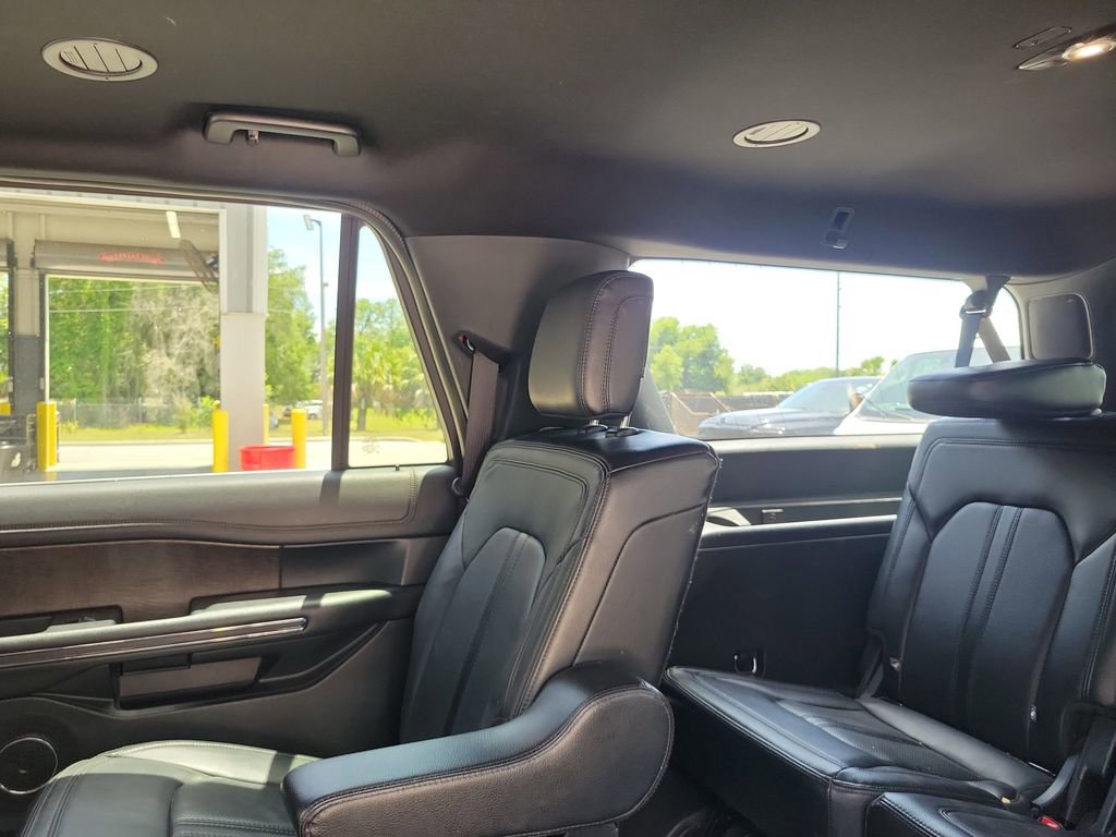 Used 2019 Ford Expedition Max Limited w/ Driver Assistance Package RWD image 11