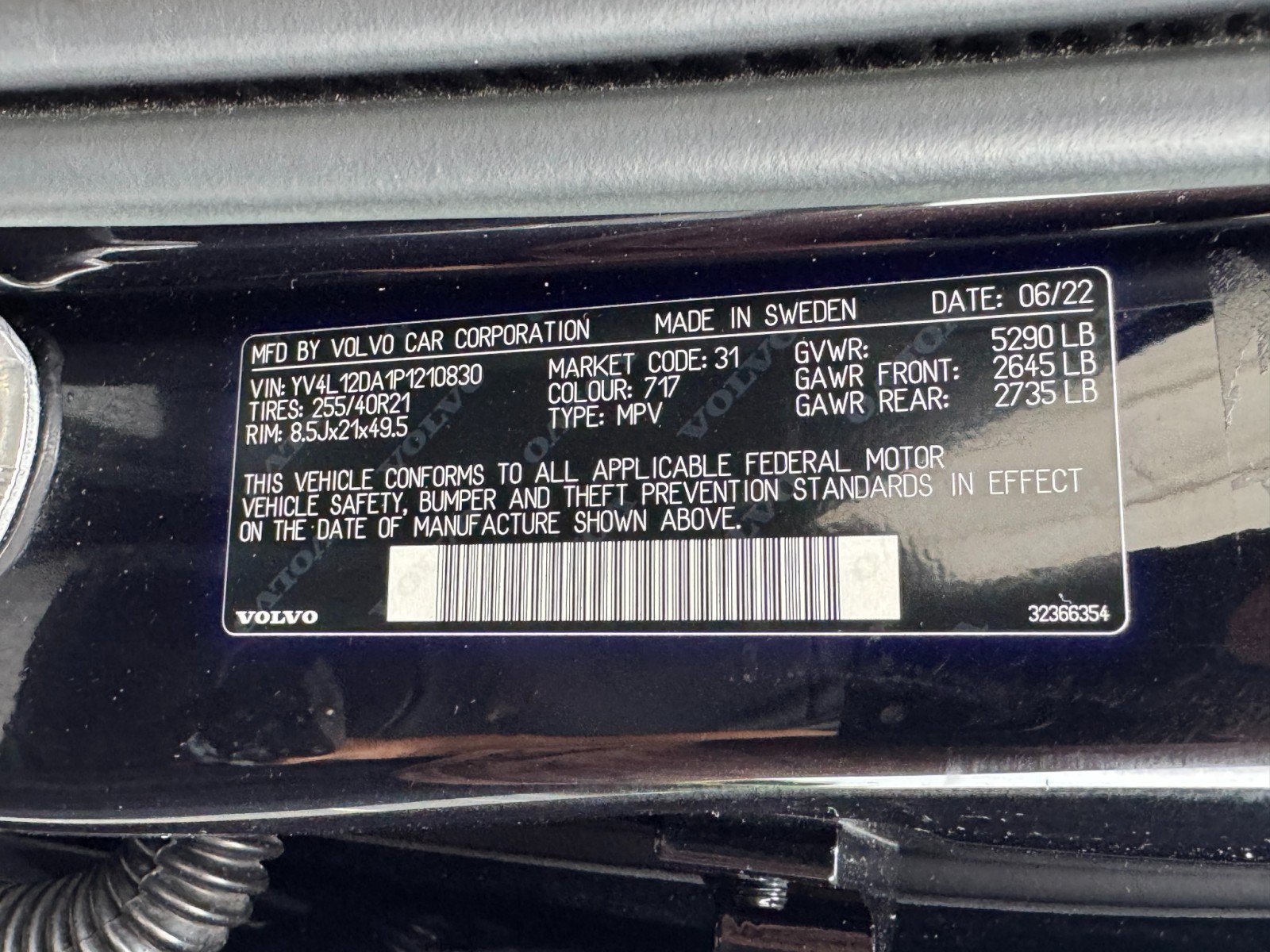 Used 2023 Volvo XC60 B5 Ultimate w/ Climate Package FWD image 47