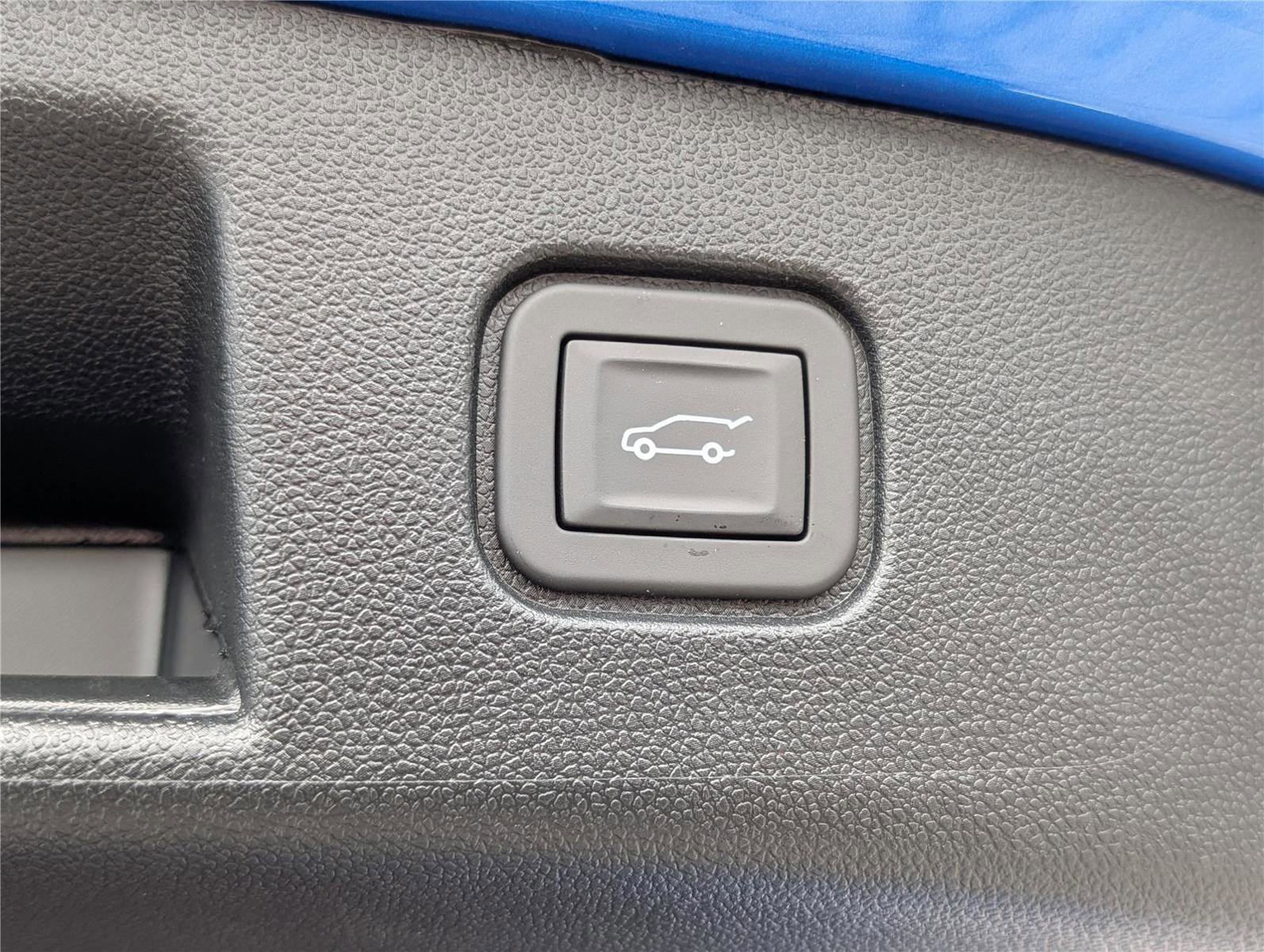 New 2026 Chevrolet Blazer EV SS w/ LPO, Tech Bronze Package image 9