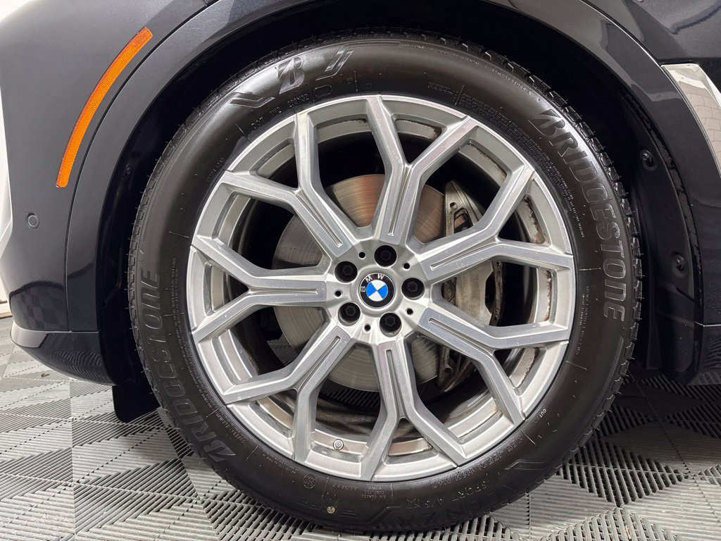 Certified 2023 BMW X7 xDrive40i w/ Executive Package AWD/4WD image 8