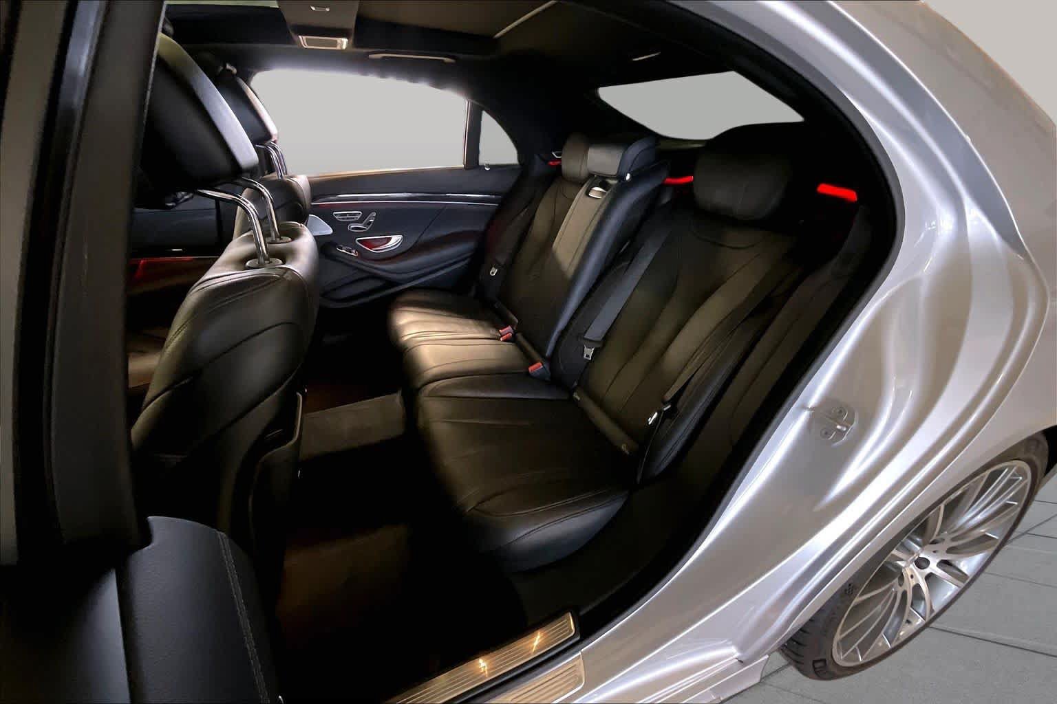 Used 2016 Mercedes-Benz S 550 Sedan image 19