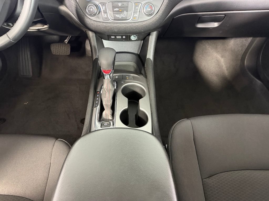 Used 2025 Chevrolet Malibu RS FWD image 15