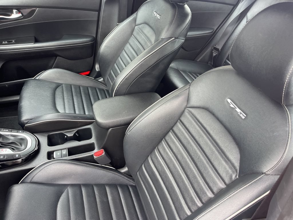 Used 2023 Kia Forte GT-Line w/ GT-Line Premium Package FWD image 11
