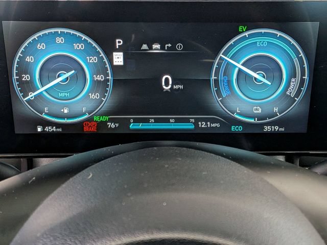 Used 2025 Hyundai Elantra SEL FWD image 17