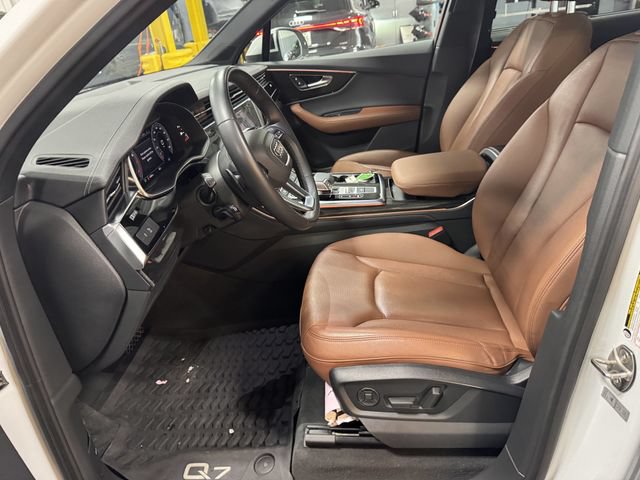 Certified 2023 Audi Q7 2.0T Premium Plus w/ Premium Plus Package AWD/4WD image 28