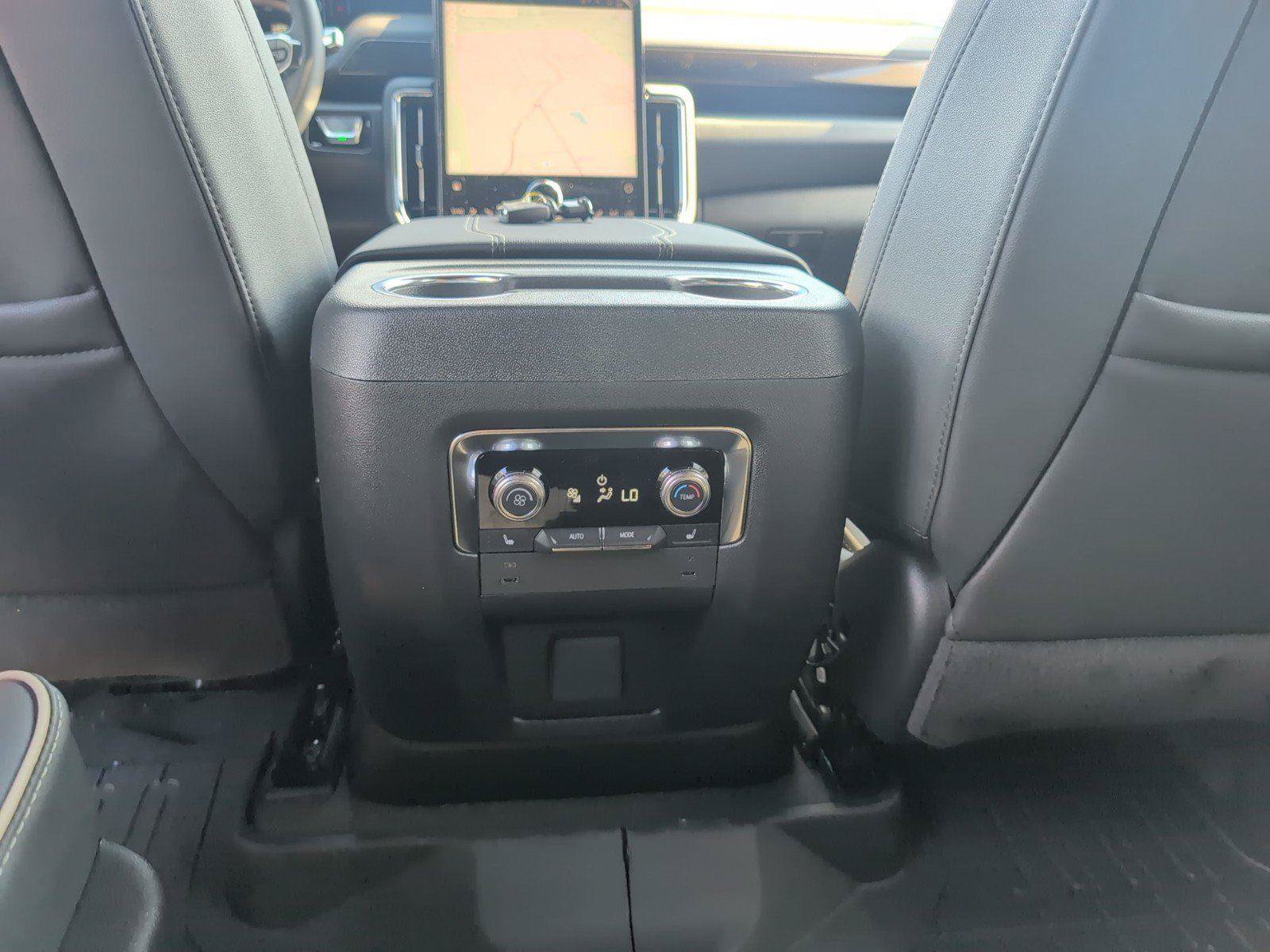 New 2026 GMC Yukon XL Elevation w/ LPO, Floor Liner Package RWD image 36