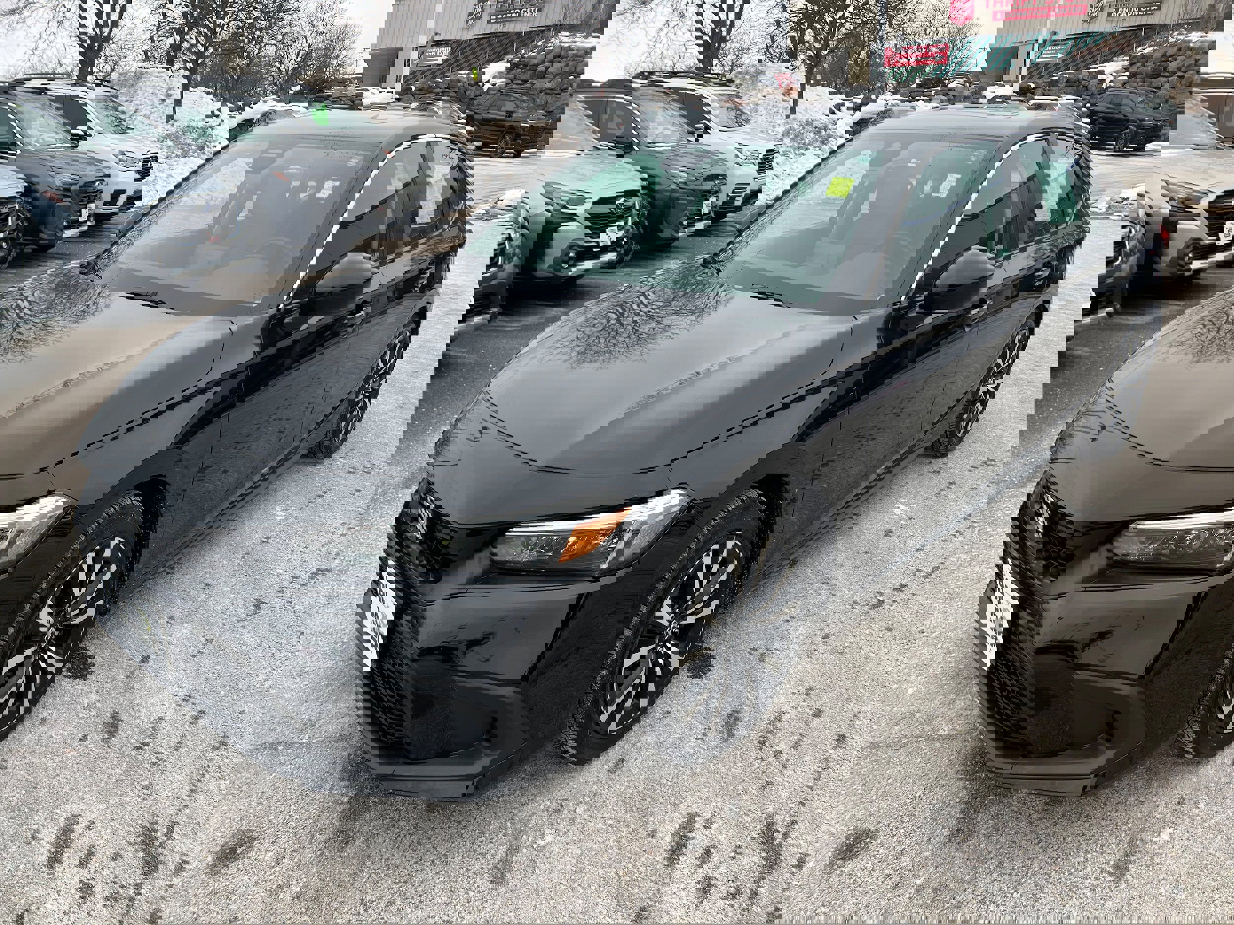 Used 2024 Honda Civic EX-L image 3