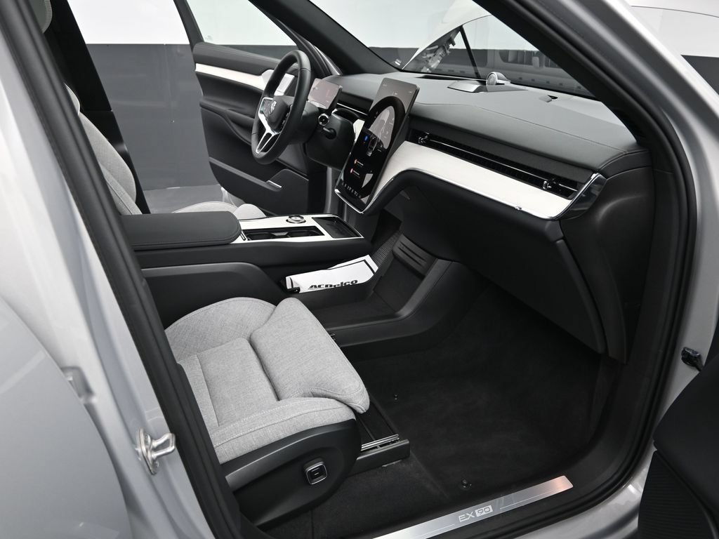 New 2025 Volvo EX90 Ultra AWD/4WD image 18