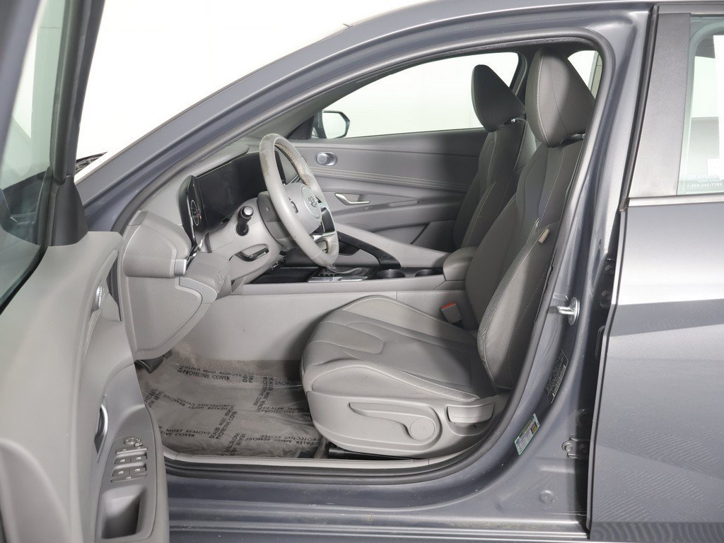 Used 2023 Hyundai Elantra SEL w/ Convenience Package FWD image 29
