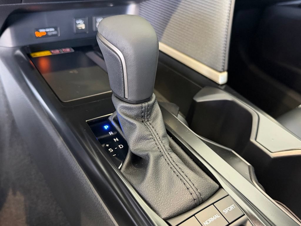 Certified 2026 Toyota Camry SE FWD image 28