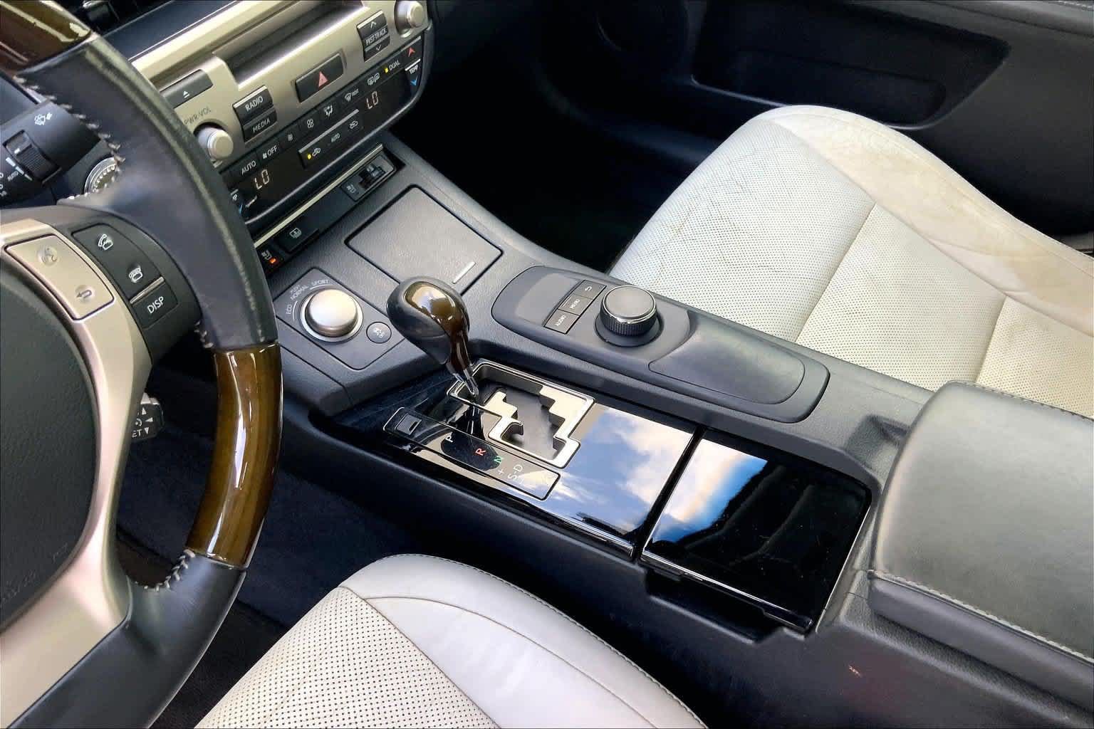 Used 2014 Lexus ES 350 FWD image 16
