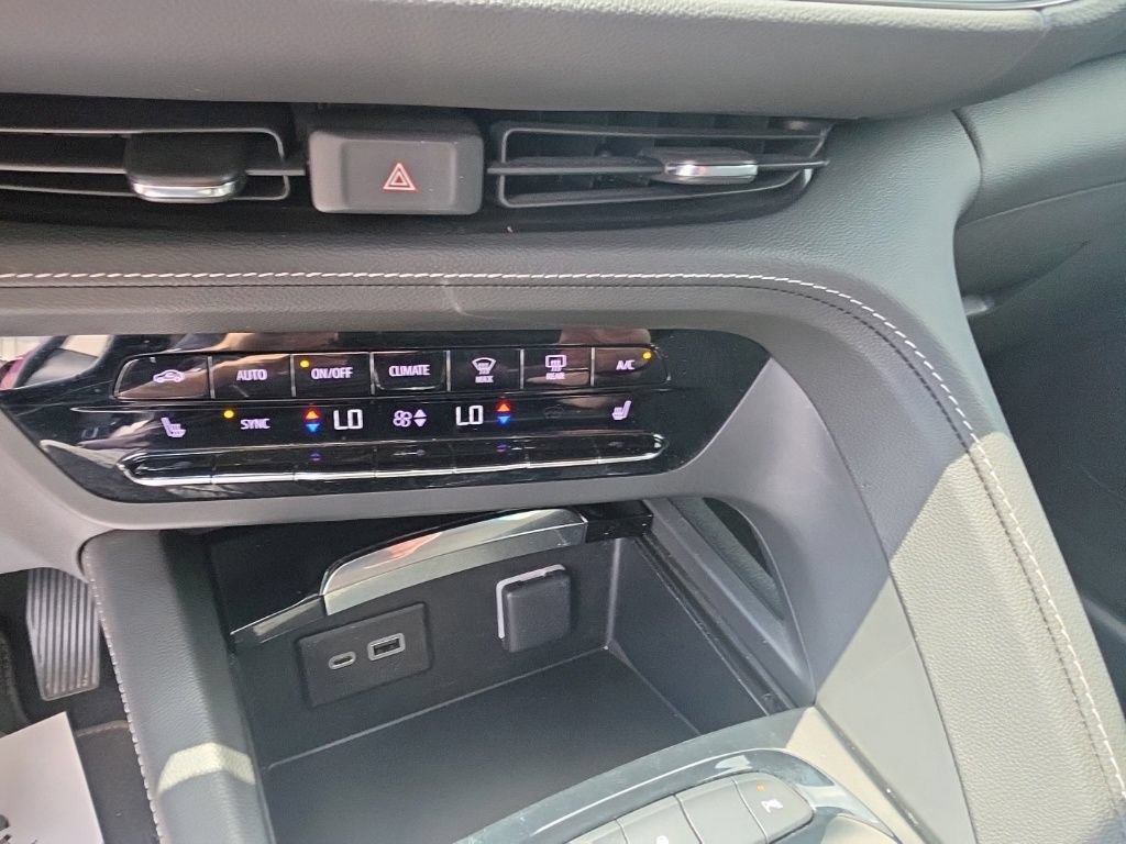 Used 2023 Buick Envision Preferred AWD/4WD image 20