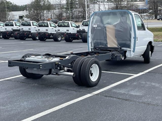 New 2026 Ford E-350 and Econoline 350 Super Duty w/ Driver's Safety Package image 3