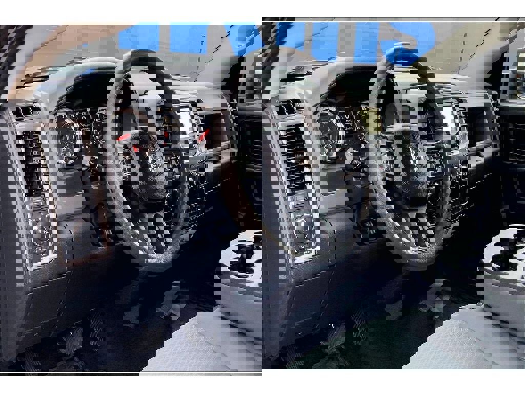 Used 2018 RAM 1500 Express w/ Express Value Package image 14