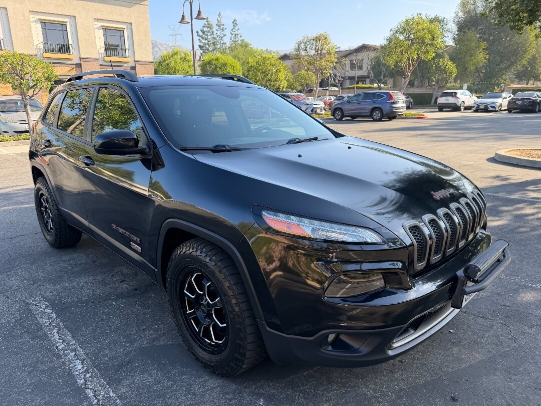 Used 2016 Jeep Cherokee 75th Anniversary FWD image 7