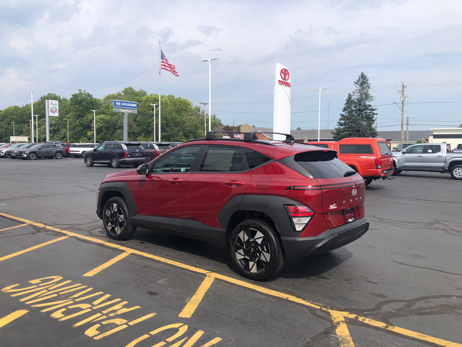 Certified 2024 Hyundai Kona SEL w/ Convenience Package AWD/4WD image 3