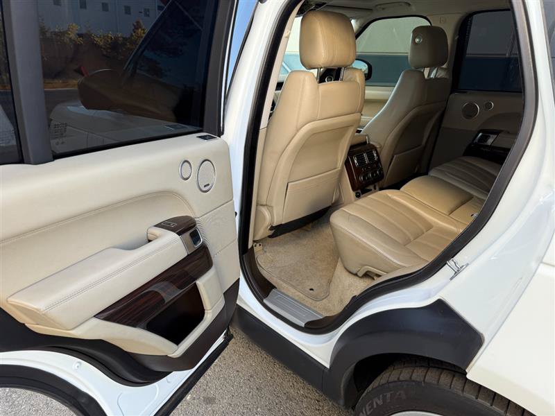 Used 2014 Land Rover Range Rover Supercharged AWD/4WD image 39
