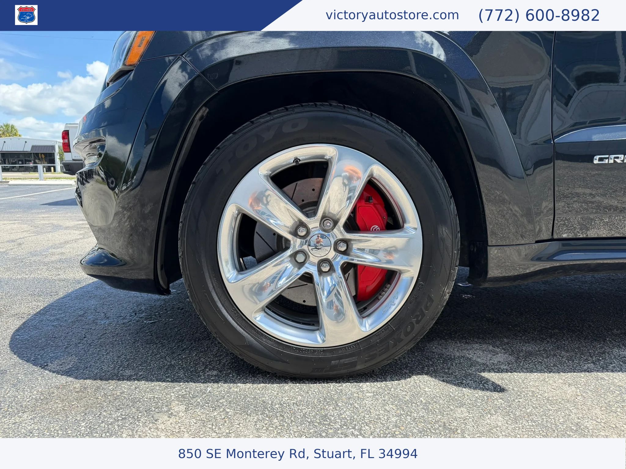 Used 2016 Jeep Grand Cherokee SRT AWD/4WD image 9