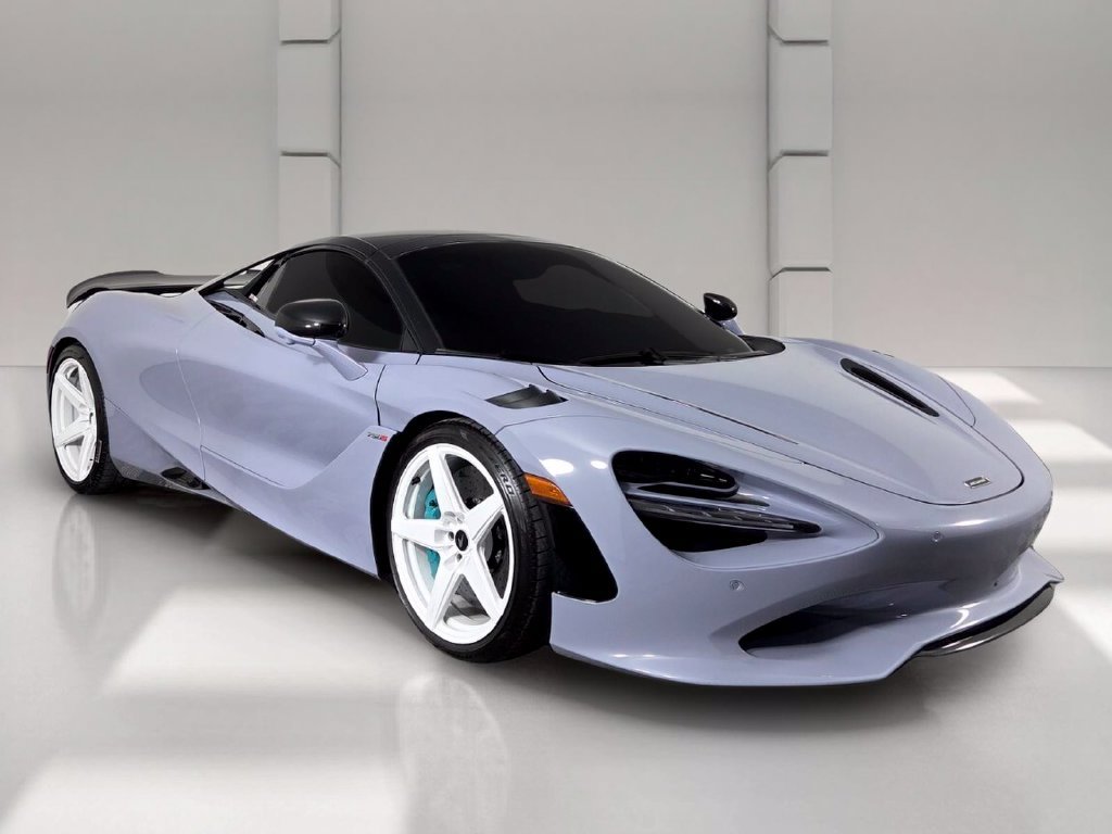 Used 2024 McLaren 750S Spider RWD image 2