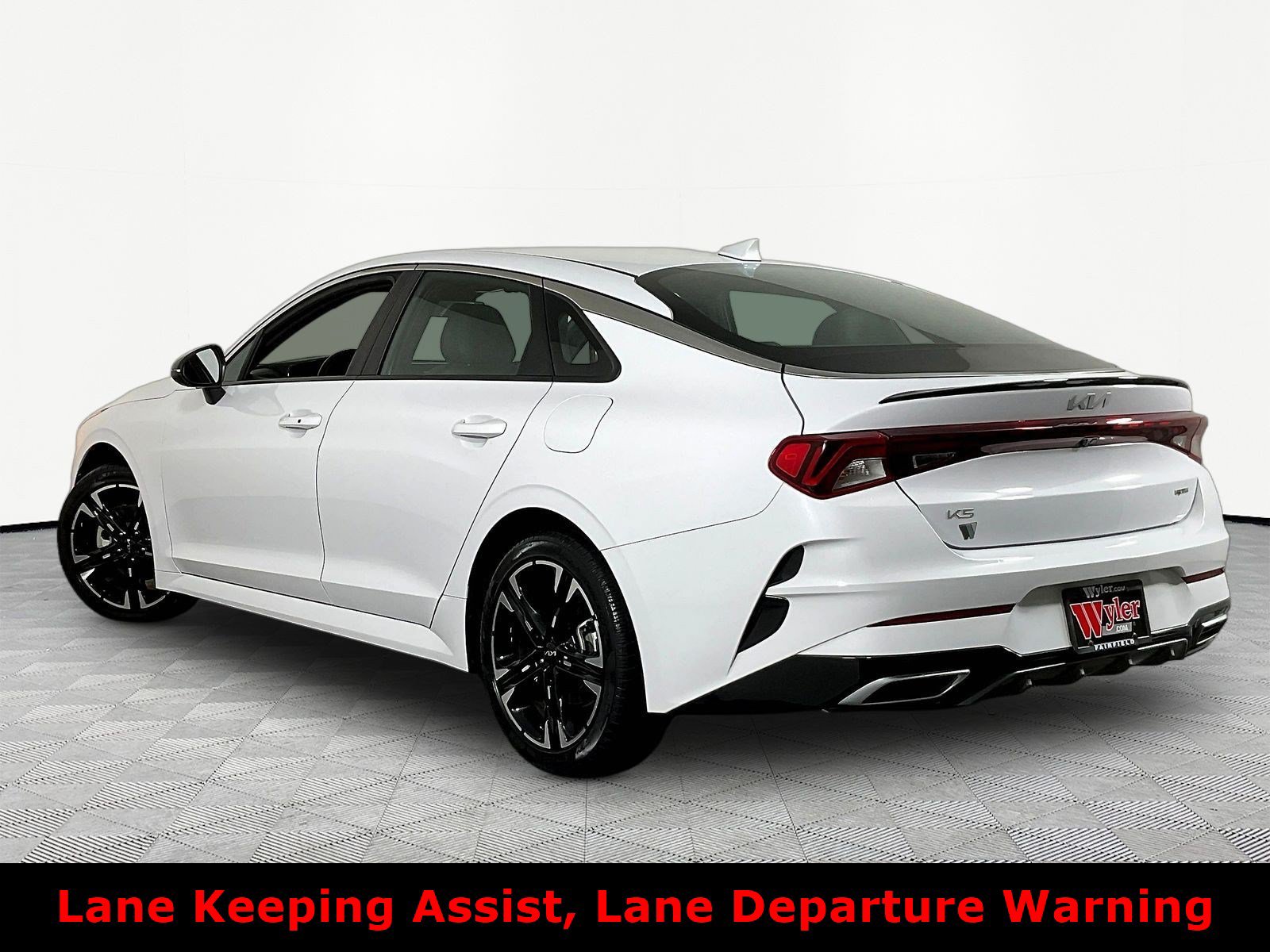 Certified 2024 Kia K5 GT-Line w/ GT-Line Premium Package AWD/4WD image 4